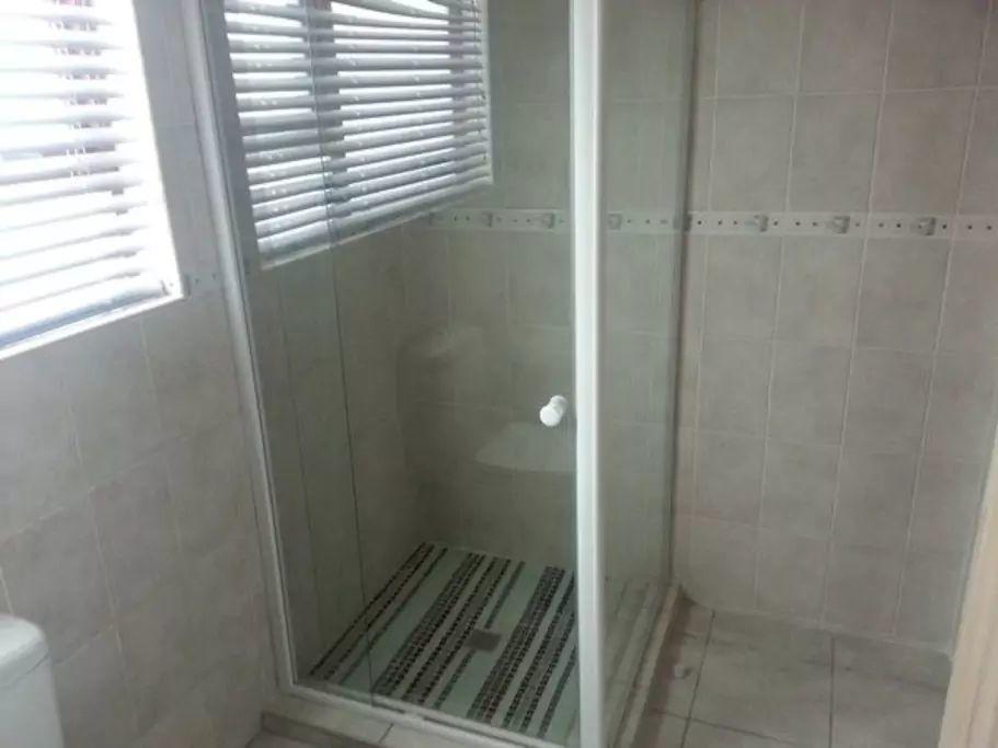 Spacious Garden Cottage 요하네스버그 외부 사진